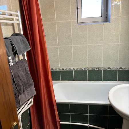 2 Apartment *